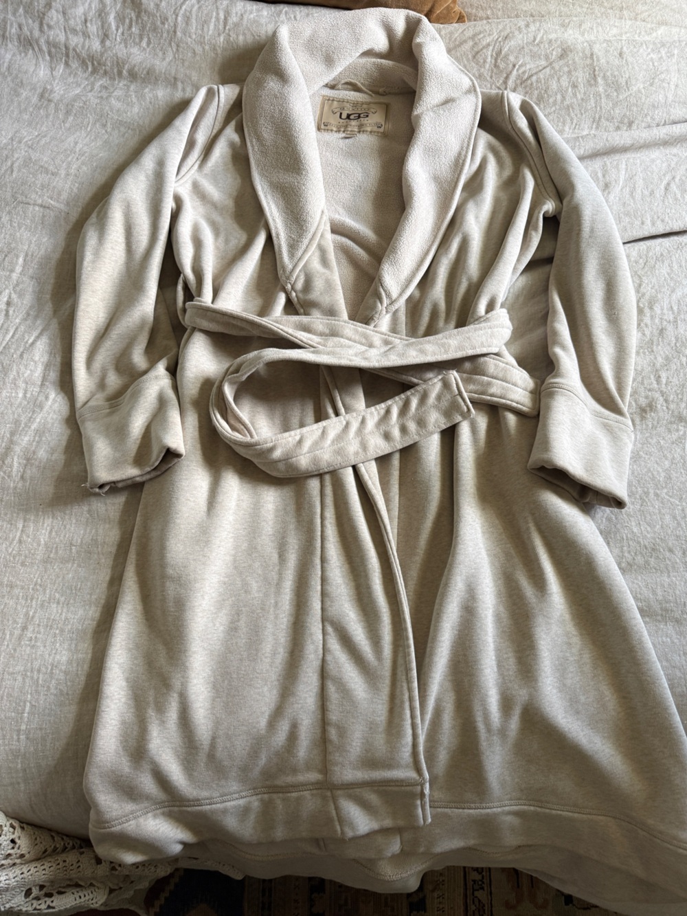 UGG Women's Cream Cozy Robe with Belt- size small